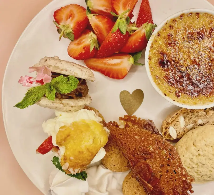 A Fleur De Sel Restaurant Saintes Maries De La Mer Galerie Photos 02